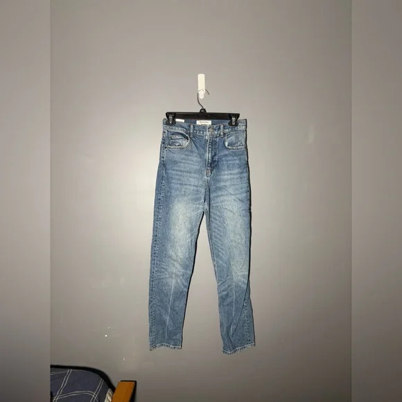 Reformation Liza Ultra High Rise Straight Jeans in Malta Wash Size 25 - Picture 2 of 6